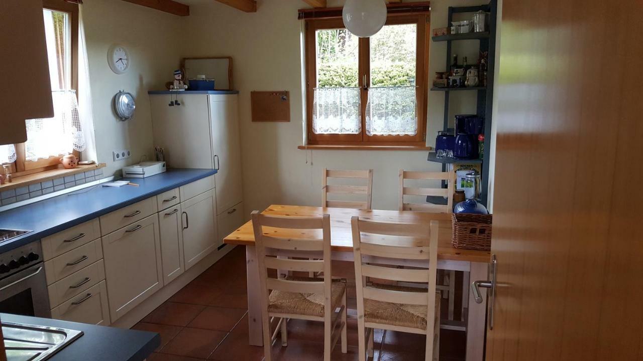 Ferienhaus Am Loeffelberghuettchen Giessubel Exterior foto