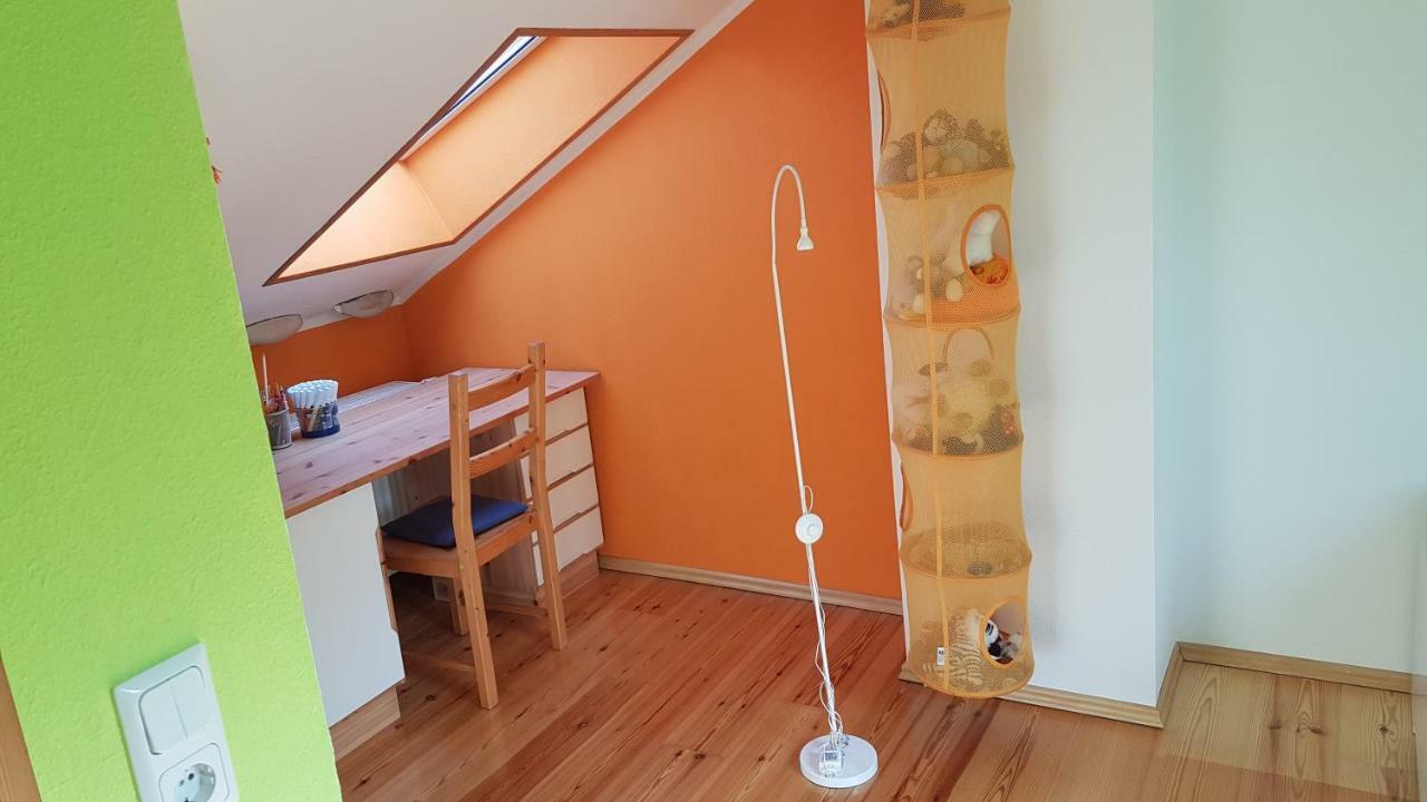 Ferienhaus Am Loeffelberghuettchen Giessubel Exterior foto